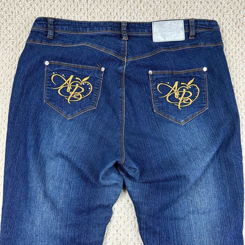Vtg Apple Bottom Jeans Womens 16W Blue Faded Stretch Y2K Embroidered Rhinestone
